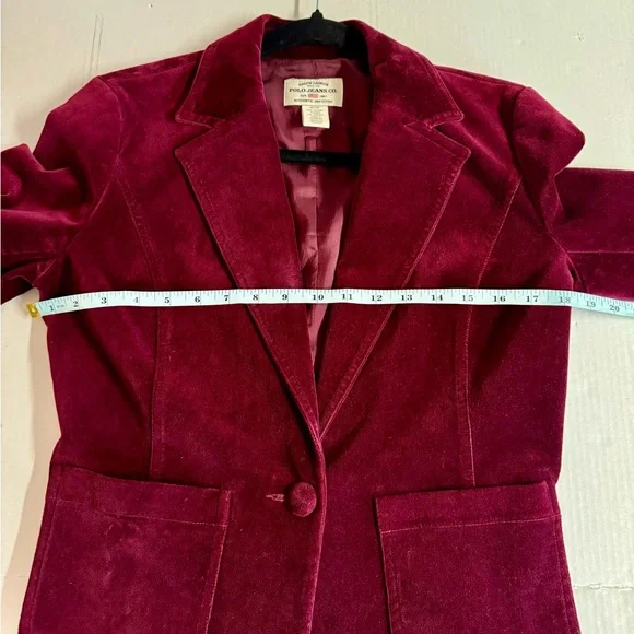 Vtg Ralph Lauren-Elegant Ruby Red Velvet one button blazer with 2 pockets.Size M